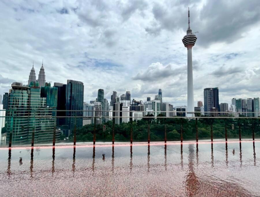 شقة #211 M101 Dang Wangi Klcc View Pool By Livin كوالالمبور المظهر الخارجي الصورة